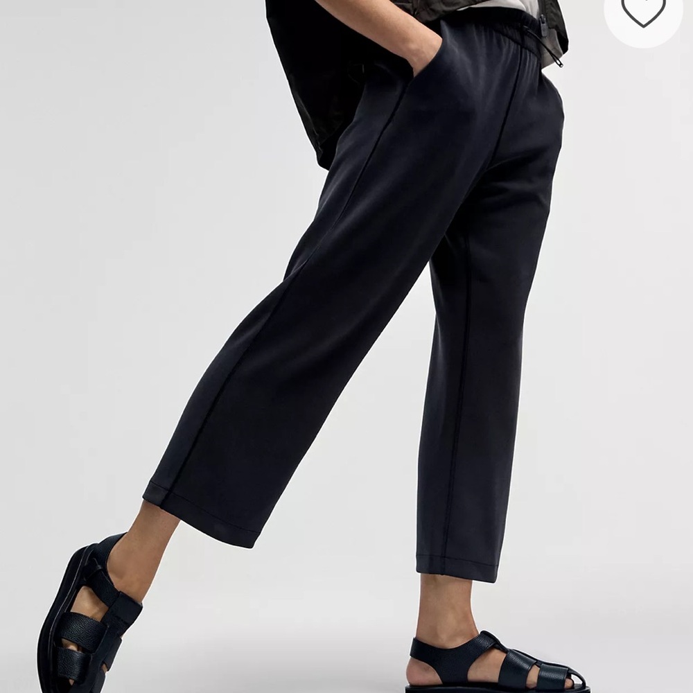 LuluLemon Crop Straight Leg Pant Black